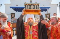 22-	 Литургия под открытым небом, посвященная прибытию Пояса Богородицы, состоялась в Благовещенском храме Актау
