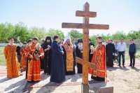25-	 Литургия под открытым небом, посвященная прибытию Пояса Богородицы, состоялась в Благовещенском храме Актау