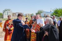 27-	 Литургия под открытым небом, посвященная прибытию Пояса Богородицы, состоялась в Благовещенском храме Актау