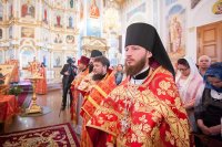 6-	 Преполовение Святой Пятидесятницы. Поясу Приснодевы Марии поклоняются верующие Актюбинской области