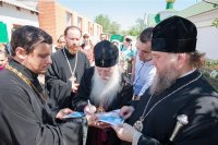 55-	 Преполовение Святой Пятидесятницы. Поясу Приснодевы Марии поклоняются верующие Актюбинской области