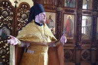 14-Преосвященный епископ Амфилохий совершил Воскресную литургию в Покровской церкви города Усть-Каменогорска