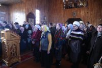 19-Преосвященный епископ Амфилохий совершил Воскресную литургию в Покровской церкви города Усть-Каменогорска
