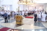 16-Служение епископа Амфилохия в Неделю всех святых