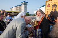 6-Пояс Богородицы по просьбе митрополита Астраханского Ионы и губернатора Астраханской области А.А. Жилкина принесен в соседний с Казахстаном регион России - Астраханскую область