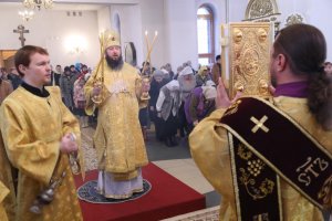 Епископ Амфилохий совершил воскресную Литургию в кафедральном храме Усть-Каменогорска