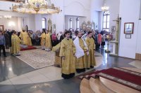 4-Епископ Амфилохий совершил воскресную Литургию в кафедральном храме Усть-Каменогорска