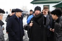 7-Аким Восточно-Казахстанской области Д.К.Ахметов посетил Андреевский кафедральный собор Усть-Каменогорска