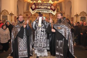 Погребение Святой Плащаницы Господа Бога и Спаса нашего Иисуса Христа