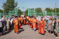 3-Митрополит Астанайский и Казахстанский Александр и митрополит Астраханский и Камызякский Иона возглавили церковные торжества по случаю принесения Пояса Богородицы в Астрахань