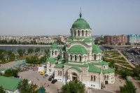 26-Митрополит Астанайский и Казахстанский Александр и митрополит Астраханский и Камызякский Иона возглавили церковные торжества по случаю принесения Пояса Богородицы в Астрахань