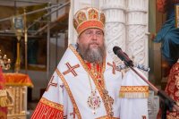 34-Митрополит Астанайский и Казахстанский Александр и митрополит Астраханский и Камызякский Иона возглавили церковные торжества по случаю принесения Пояса Богородицы в Астрахань
