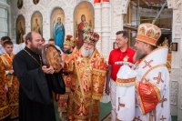 47-Митрополит Астанайский и Казахстанский Александр и митрополит Астраханский и Камызякский Иона возглавили церковные торжества по случаю принесения Пояса Богородицы в Астрахань