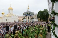 16-Преосвященный Амфилохий, епископ Усть-Каменогорский и Семипалатинский, принял участие в торжествах, посвященных 700-летию со дня рождения преподобного Сергия Радонежского, в Свято-Троицкой Сергиевой лавре