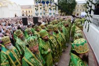 24-Преосвященный Амфилохий, епископ Усть-Каменогорский и Семипалатинский, принял участие в торжествах, посвященных 700-летию со дня рождения преподобного Сергия Радонежского, в Свято-Троицкой Сергиевой лавре