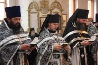 8-Соборное служение Литургии Преждеосвященных Даров в главном кафедральном храме епархии