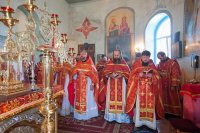 2-Православные верующие Костанайского края - житницы Казахстана – совершают молитву перед честным Поясом Богородицы