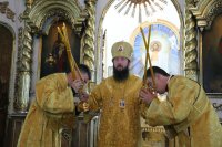 15-Преосвященный Епископ Амфилохий возглавил Божественную литургию в Спасо-Воскресенском кафедральном соборе г.Семипалатинска