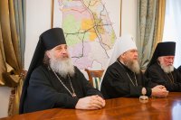 7-В ходе визита в Павлодар состоялась встреча митрополита Александра с акимом Павлодарской области