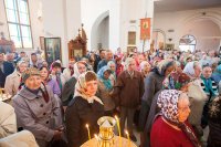 9-В день памяти апостола любви в Павлодаре состоялось праздничное богослужение по случаю принесения Пояса Богородицы