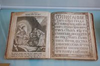 10-Митрополит Александр посетил выставку, посвященную 700-летию со дня рождения преподобного Сергия Радонежского