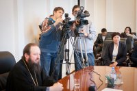 2-	 Глава Митрополичьего округа и аким ВКО обсудили возможность проведения в Усть-Каменогорске международного форума, посвященного сохранению мира и согласия в странах Евразии