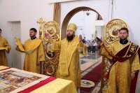 6-Служение епископа Амфилохия в Неделю всех святых в земле Русской просиявших