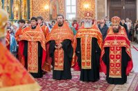 8-В день памяти равноапостольных Кирилла и Мефодия в Успенском соборе Астаны состоялся праздничный молебен