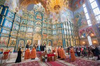 13-В день памяти равноапостольных Кирилла и Мефодия в Успенском соборе Астаны состоялся праздничный молебен