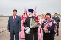 2-Верующие Семипалатинска поклоняются Поясу Богоматери