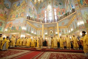 В Астану принесены честные мощи великомученицы Варвары. Литургия с участием епископа Усть-Каменогорского и Семипалатинского Амфилохия в главном храме страны