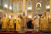6-В Астану принесены честные мощи великомученицы Варвары. Литургия с участием епископа Усть-Каменогорского и Семипалатинского Амфилохия в главном храме страны