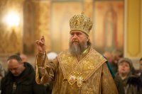 14-В Астану принесены честные мощи великомученицы Варвары. Литургия с участием епископа Усть-Каменогорского и Семипалатинского Амфилохия в главном храме страны