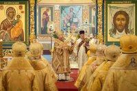 18-В Астану принесены честные мощи великомученицы Варвары. Литургия с участием епископа Усть-Каменогорского и Семипалатинского Амфилохия в главном храме страны