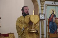7-В воскресный день епископ Амфилохий совершил Божественную Литургию в кафедральном соборе