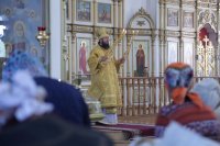 8-В воскресный день епископ Амфилохий совершил Божественную Литургию в кафедральном соборе