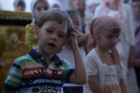 11-В воскресный день епископ Амфилохий совершил Божественную Литургию в кафедральном соборе