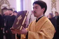 7-В неделю святых праотец Управляющий Усть-Каменогорской епархией совершил Литургию в Андреевском кафедральном соборе