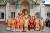 45-Преосвященный епископ Амфилохий принял участие в празднованиях в честь небесных покровительниц Семиречья и преподобного Сергия Радонежского в Алма-Ате