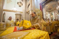 11-Епископ Амфилохий сослужил Главе Православной Церкви Казахстана за воскресной Литургией в Вознесенском соборе Алма-Аты. Завершение XVI Филаретовских образовательных чтений