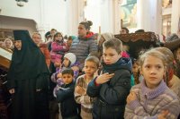 14-Епископ Амфилохий сослужил Главе Православной Церкви Казахстана за воскресной Литургией в Вознесенском соборе Алма-Аты. Завершение XVI Филаретовских образовательных чтений