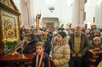 20-Епископ Амфилохий сослужил Главе Православной Церкви Казахстана за воскресной Литургией в Вознесенском соборе Алма-Аты. Завершение XVI Филаретовских образовательных чтений