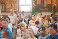 10-Управляющий Усть-Каменогорской и Семипалатинской епархией сослужил Главе Православной Церкви Казахстана за Божественной литургией в Успенском соборе Астаны