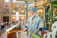 17-Управляющий Усть-Каменогорской и Семипалатинской епархией сослужил Главе Православной Церкви Казахстана за Божественной литургией в Успенском соборе Астаны