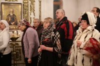 21-Епископ Амфилохий совершил в Андреевском кафедральном соборе Усть-Каменогорска молебное пение на новолетие