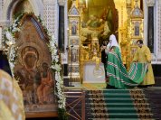 4-В шестую годовщину интронизации Святейшего Патриарха Кирилла епископ Амфилохий принял участие в Божественной литургии в Храме Христа Спасителя в Москве