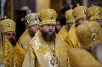 13-В шестую годовщину интронизации Святейшего Патриарха Кирилла епископ Амфилохий принял участие в Божественной литургии в Храме Христа Спасителя в Москве