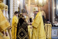 45-В шестую годовщину интронизации Святейшего Патриарха Кирилла епископ Амфилохий принял участие в Божественной литургии в Храме Христа Спасителя в Москве
