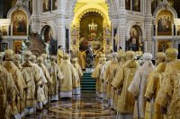 56-В шестую годовщину интронизации Святейшего Патриарха Кирилла епископ Амфилохий принял участие в Божественной литургии в Храме Христа Спасителя в Москве