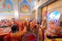 5-День памяти небесных покровительниц города Алма-Аты - мучениц Веры, Надежды, Любови и матери их Софии. Епископ Амфилохий принял участие в торжествах по случаю сорокалетия церковного служения митрополита Астанайского и Казахстанского Александра